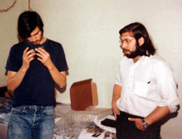 1975: Blue Box