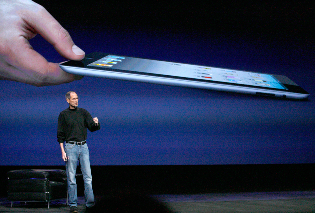 Steve Jobs präsentiert das iPad 2