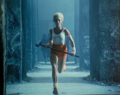 Das Werbevideo 1984 von Apple, das in der Halbzeit des Super Bowls ausgestrahlt wurde, wurde zum erfolgreichsten Werbespot aller Zeiten.