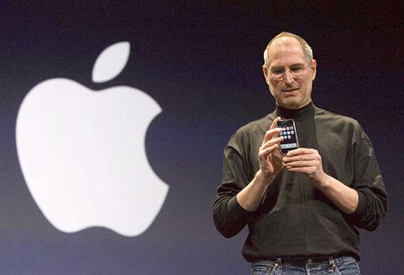 Steve Jobs zeigt das erste iPhone (2007)