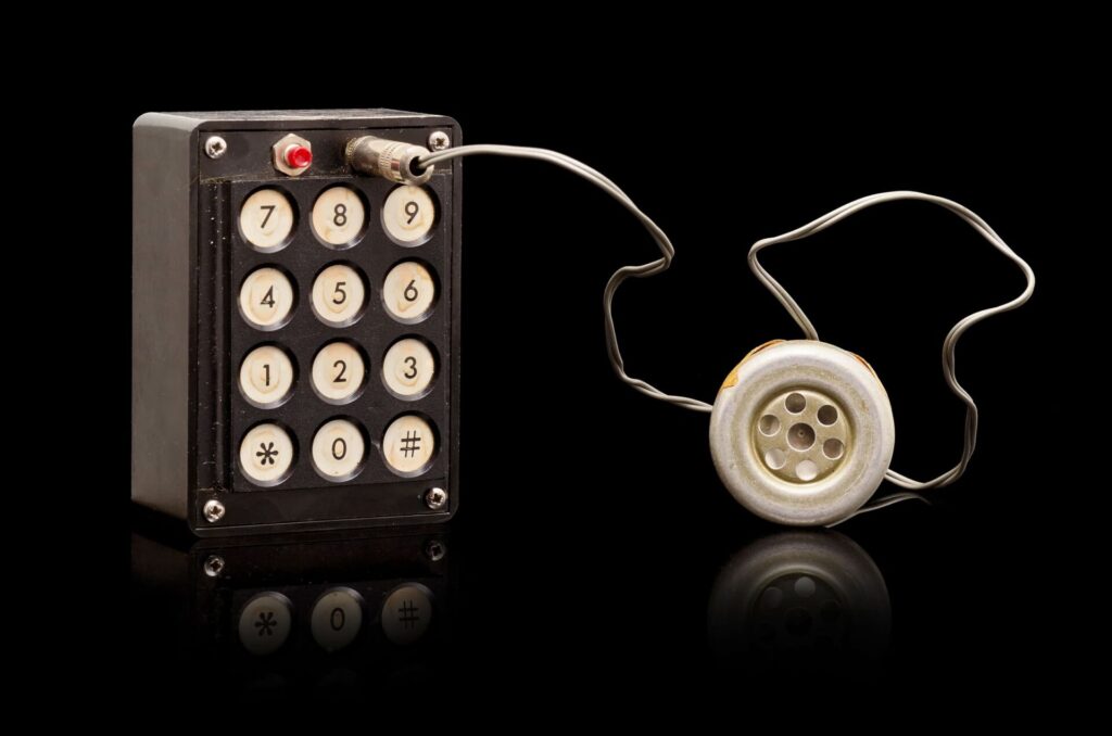 Nahaufnahme der originalen Blue Box von Steve Wozniak