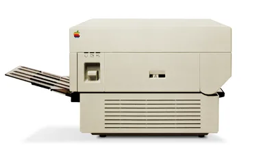 Der Drucker LaserWriter machte in Kombination mit dem Macintosh das Desktop Publishing möglich. 